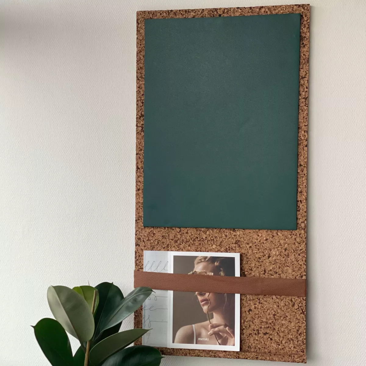 #1 - OEKOBOARD - Sandslebet opslagstavle med magnet- og grøn tavlefolie