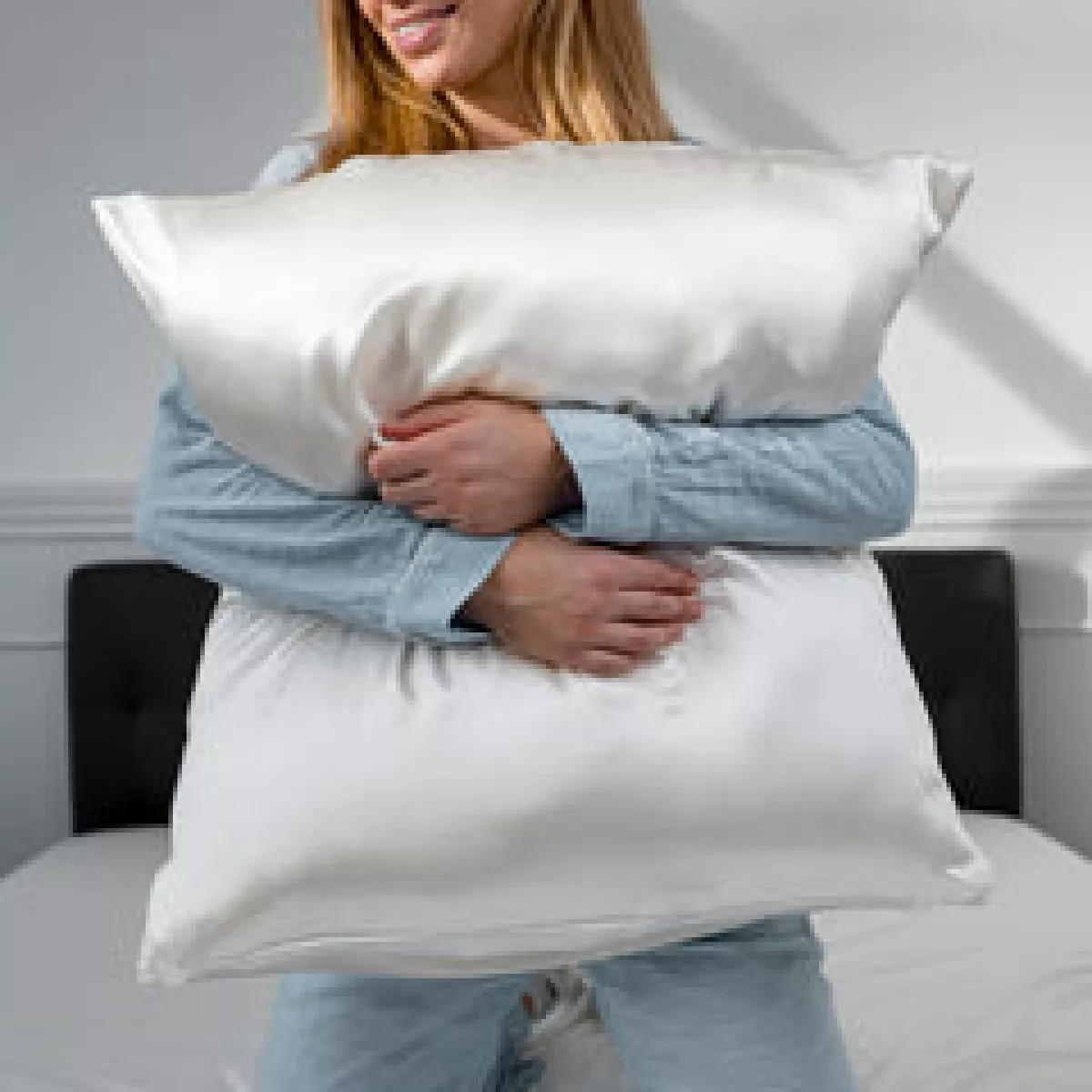 #1 - Hugged® Silke pudebetræk - Hvid 60x63 cm