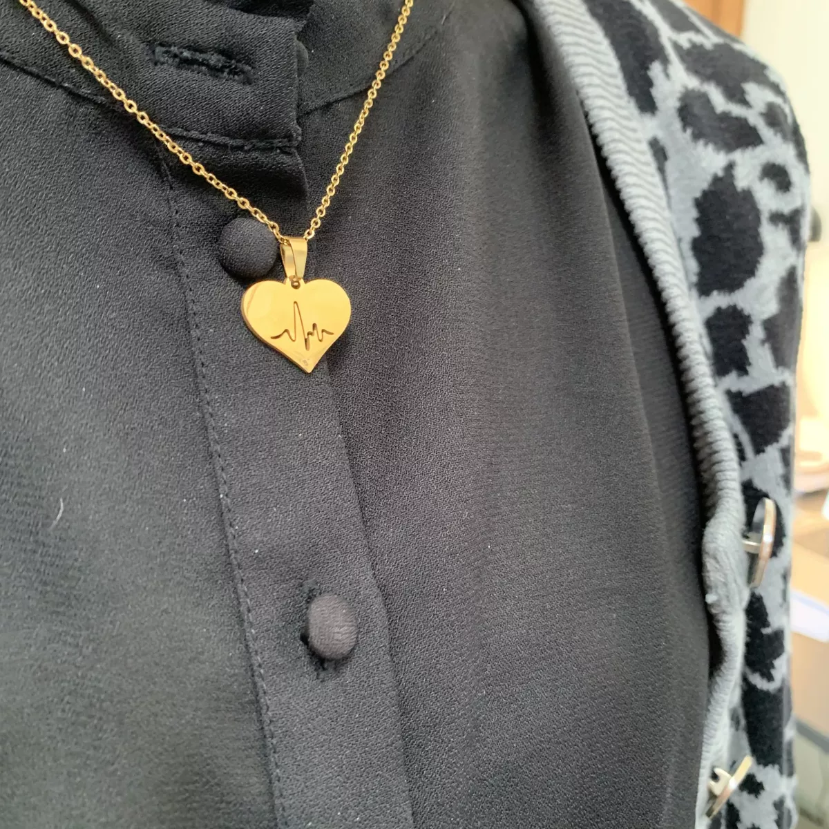 #2 - Hjerte halskæde i guldtone