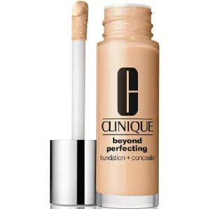 10: Clinique Beyond Perfecting Foundation + Concealer 30 ml - Creamwhip