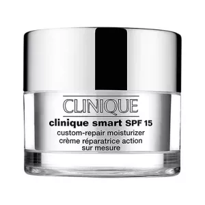6: Clinique Smart SPF 15 Custom-Repair Moist Dry Comb 50 ml.