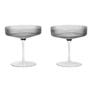 2: ferm LIVING Ripple champagneglas 2-pack smoked grey