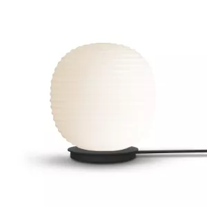 17: New Works Lantern Globe Small bordlampe, Ø 20cm
